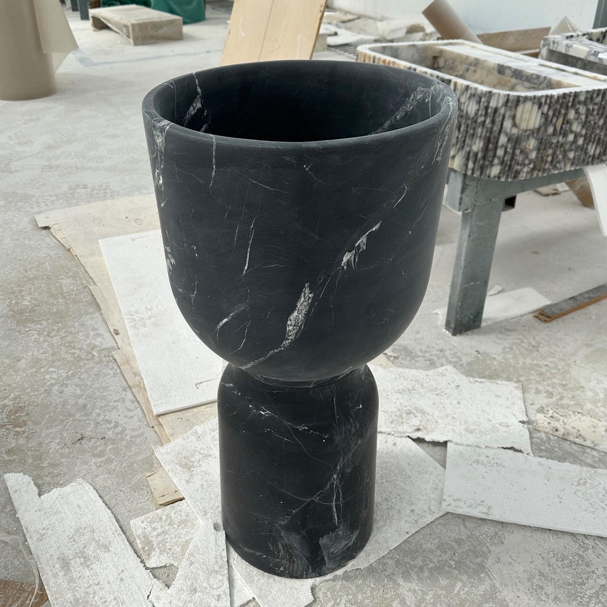 Black Marble Pedestal Sink – Nero Marquina Freestanding Basin for Powder Rooms and Luxury Bathrooms M6S38 — view 3