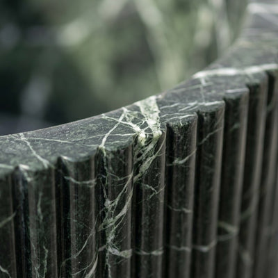 Verde Levanto Fluted Marble Bathtub — marble detail