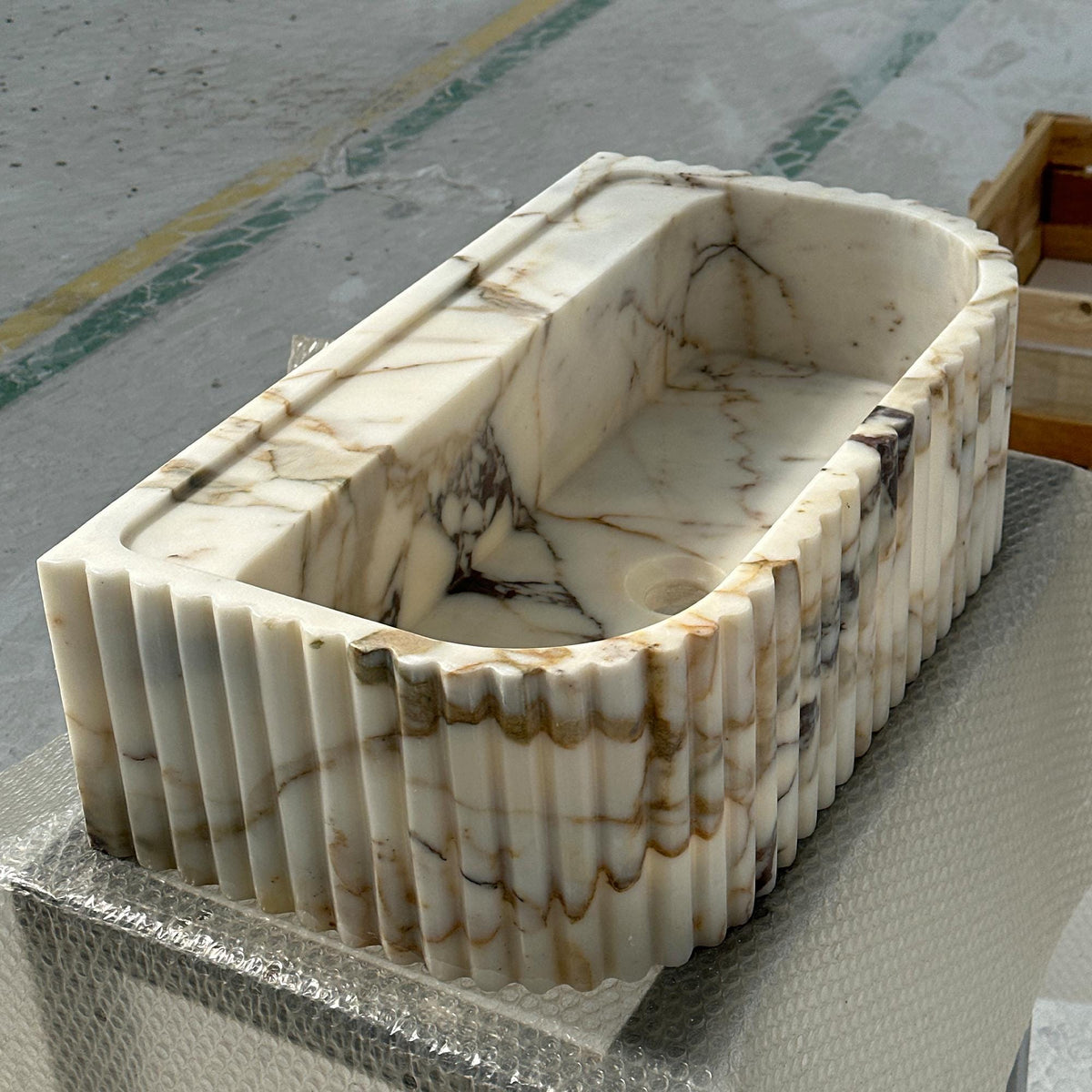 Calacatta Gold Marble Sink – Fluted Rectangular Stone Basin with Rounded Edges for Luxury Powder Room Vanities M6S41 — view 1