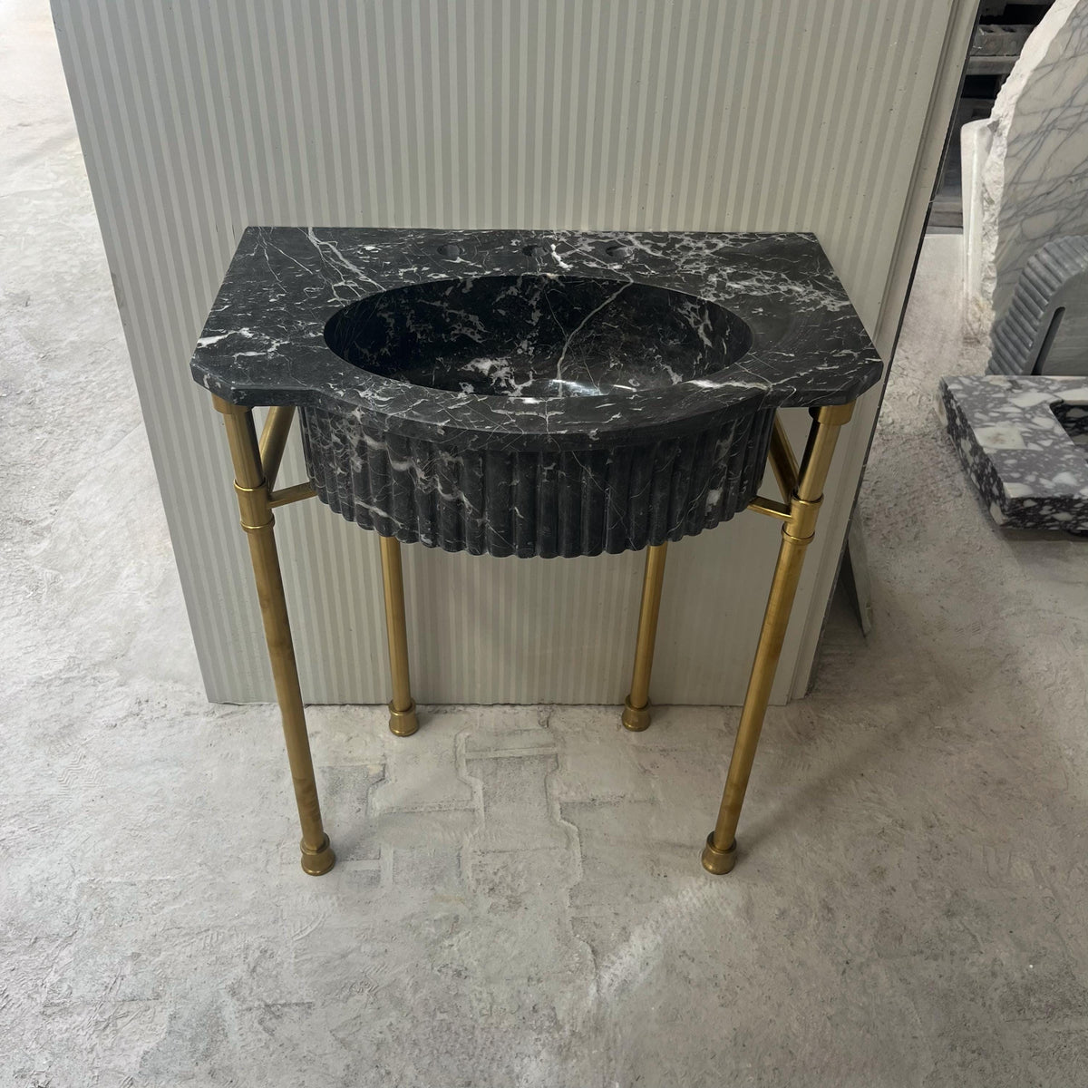 Black Marble Pedestal Sink with Brass Legs – Fluted Natural Stone Basin, Luxury Bathroom Vanity Console, Custom Marble Sink Basin M6M008 — view 3
