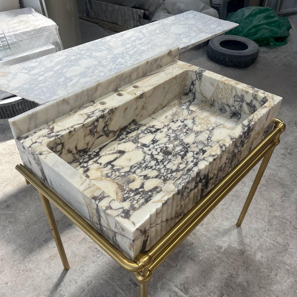 Fluted Calacatta Monet Marble Sink Basin on Brass Console – Natural Stone Integrated Vessel Sink for Luxury Bathroom Vanity Décor M6M26