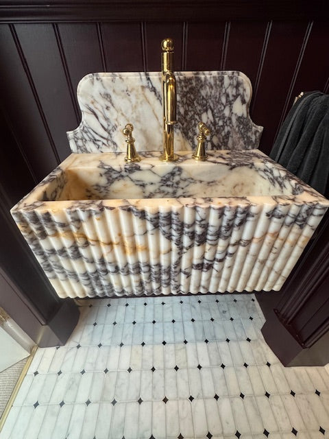 Ashley-anne Hawthorn Custom Order  Shelf hover